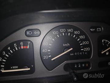 Auto Ford fiesta d'epoca anno 1990