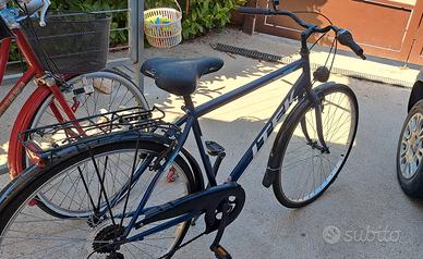 bicicletta muntain bike