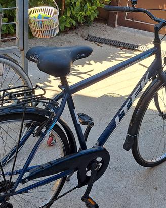 bicicletta muntain bike