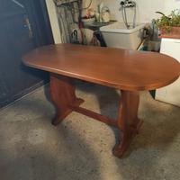 tavolo in legno massiccio 