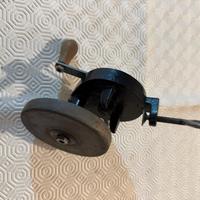 Vecchia mola a manovella