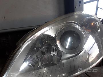 FARO ANTERIORE SINISTRO MERCEDES Classe B W245 1Â°