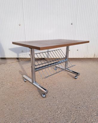 tavolino portariviste anni 70 con ruote