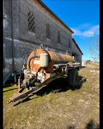 Vari macchinari agricoli
