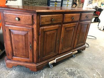credenza con alzata