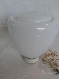 Coppia di Lampada da tavolo Elisse in vetro bianco