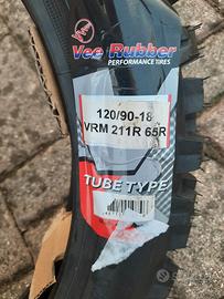 gomme moto