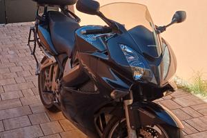 Moto Honda VFR 800 anno 2007  34.500 Km.
