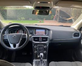 Volvo v40 d2