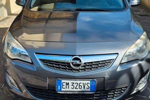 Opel Astra Sports Tourer 1.7 cdti Cosmo 125cv