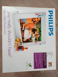 Philips Digital PhotoFrame 7" SPF2027