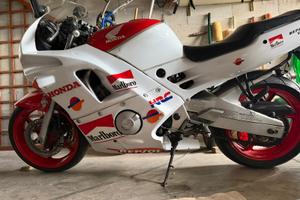 Honda CBR 600 F