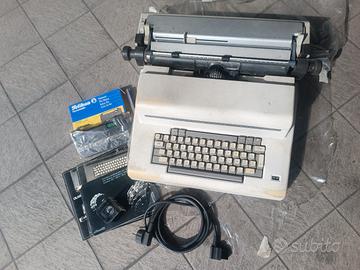 Macchina per scrivere Olivetti Lexikon 90
