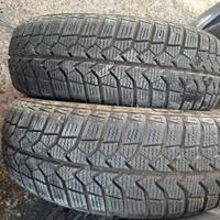 Coppia Gomme Usate Momo