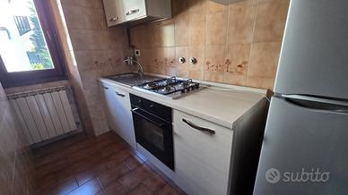 Cucina 195 cm + Frigo Indesit