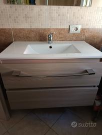 mobile da bagno completo e perfetto 