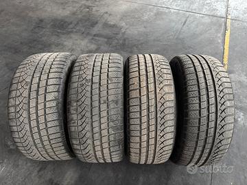 4 gomme Pirelli  invernali da 20”