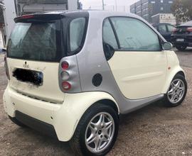 Smart city coupe cabrio 800 passion cdi