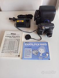 Nikon Coolpi x 885+2 batt+carica+custodia+istr.
