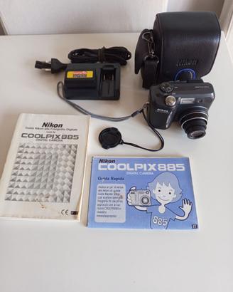 Nikon Coolpi x 885+2 batt+carica+custodia+istr.