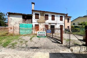 RUSTICO A PONTE SAN NICOLÒ