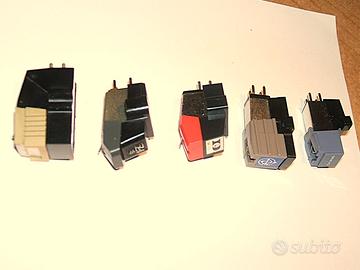 Testine complete di puntine nuove, pronte da usare