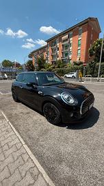 Mini cooper D 1.5 3p