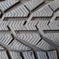 gomme invernali 225 45 17 