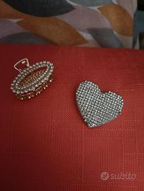 set fermaglio per capelli e spilla