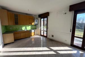 2 LOCALI A MALNATE