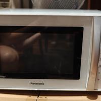 forno a microonde Panasonic NN-CD555W