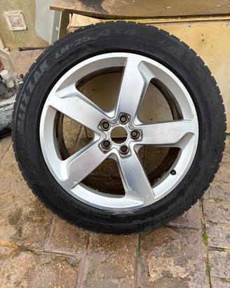 4 cerchi 19 per audi e gomme bridgetstone