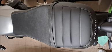 Sella originale nera Moto Guzzi V7 850 Stone nuova