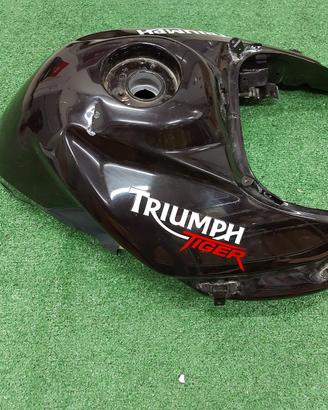 Serbatoio triumph tiger 1050 ricambi triumph