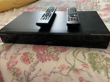 Gruppo 2 lettori dvd con telecomando