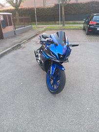 YAMAHA R125