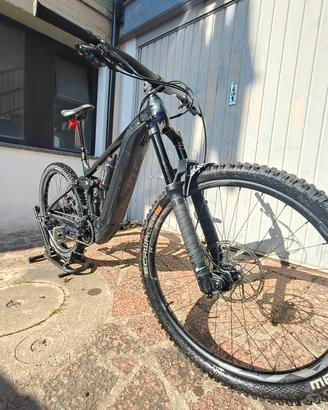 Bicicletta elettrica MTB Giant Regin E+2