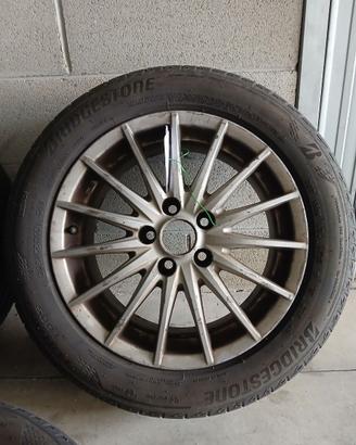 Cerchi in lega r16 e gomme