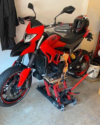 Ducati hipermotard 939
