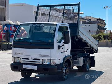 Nissan cabstar ribaltabile 2002 cc3000 cv120