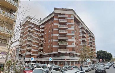 6 vani zona Cantieri navali