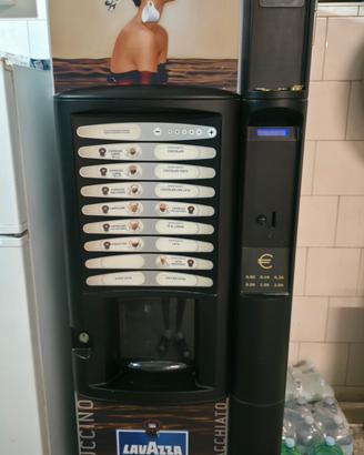 distributore automatico caffe