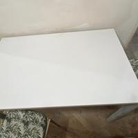 Tavolo più 4 sedie