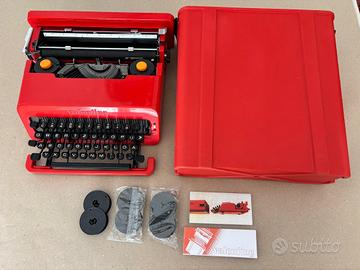 Macchina da scrivere Olivetti Valentine