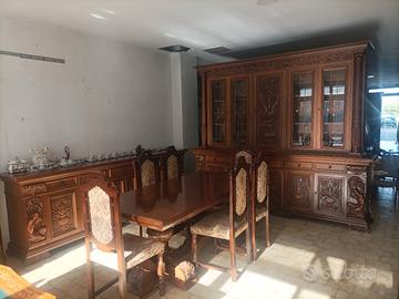 Sala da pranzo completa 