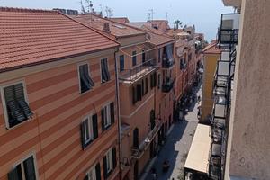Trilocale ristrutturato LoanoCentro-mare settembre