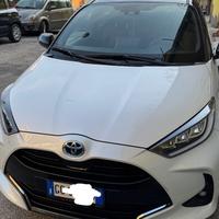 Toyota Yaris 1.5 Hybrid “style”