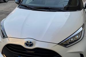 Toyota Yaris 1.5 Hybrid “style”