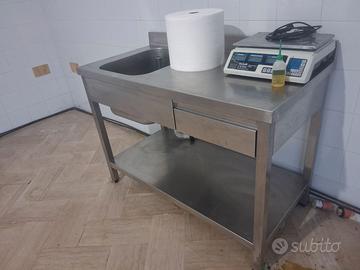 Tavoli inox