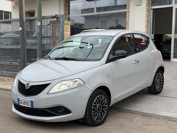 Lancia Ypsilon 1.2 69 CV GPL Ecochic Gold-2021